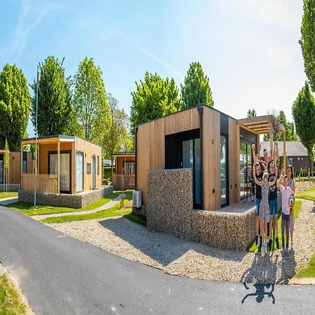 Tiny House With Microwave, Maastricht At 9 Km *